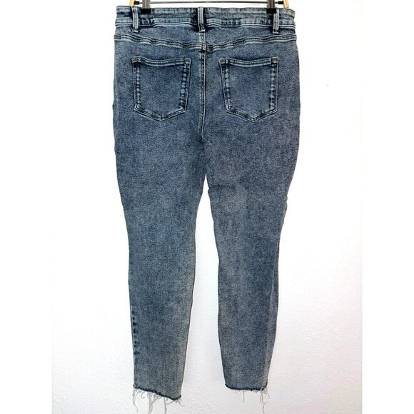 Maurices High-Rise Button-Fly Raw Hem Jeans Size 14 Short - Picture 2 of 9